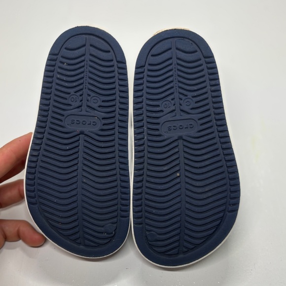 Crocs Kids Navy Clogs with white stripe size 10 - Picture 7 of 10